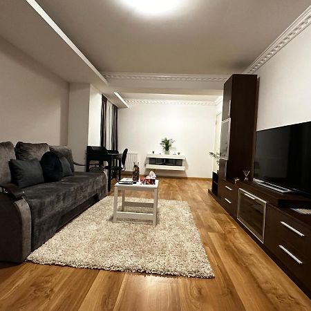 Terrace Apartments Otopeni ! 외부 사진