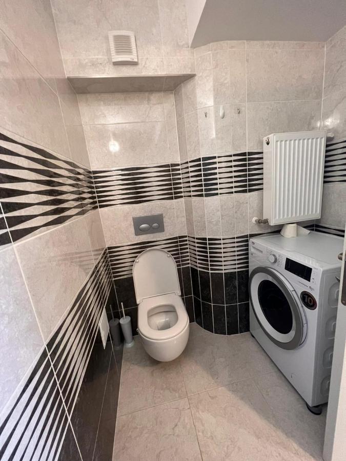 Terrace Apartments Otopeni ! 외부 사진