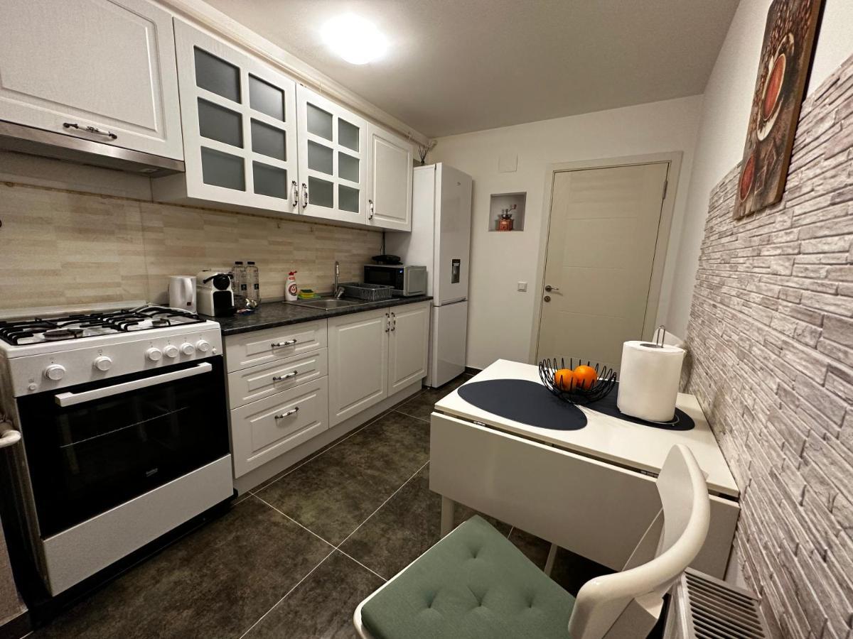 Terrace Apartments Otopeni ! 외부 사진
