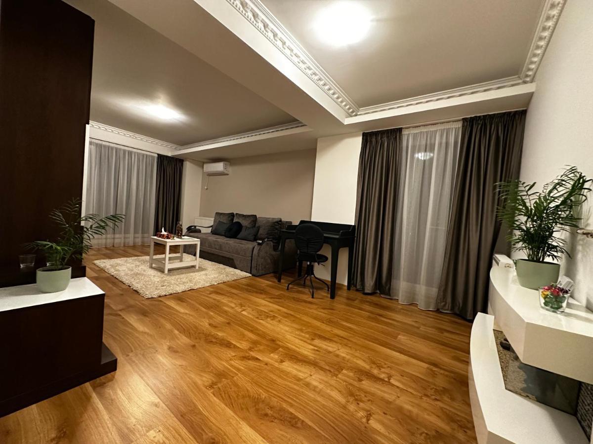 Terrace Apartments Otopeni ! 외부 사진